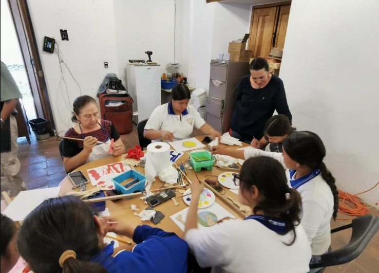 Impulsan en Zamora el rescate de tradiciones con taller de juguete artesanal