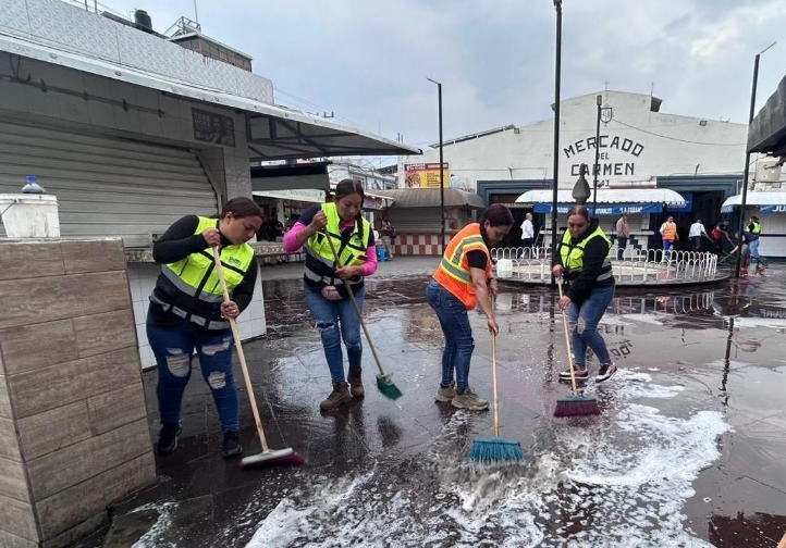 Dan mantenimiento integral a mercados municipales