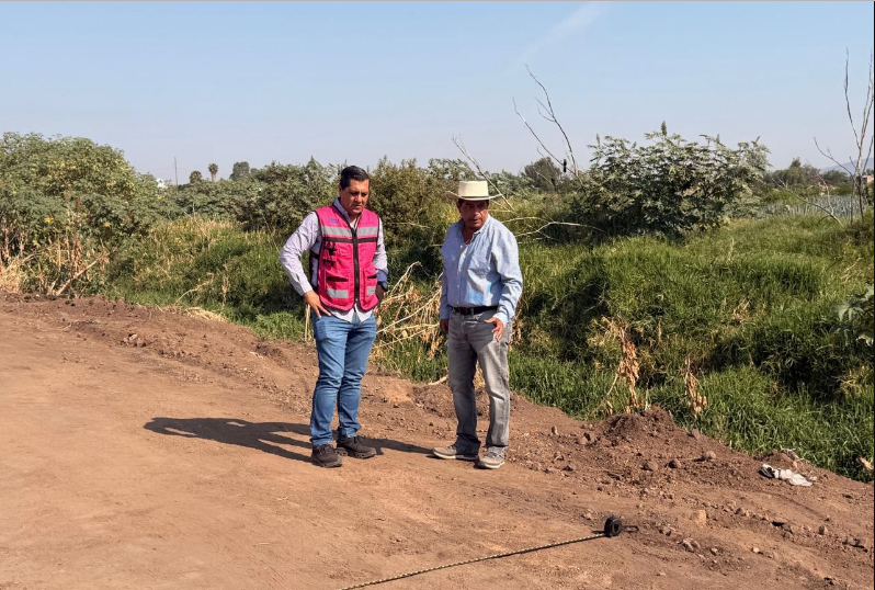 Avanza rehabilitación de pavimentación en avenida Luis Hernández en Zamora