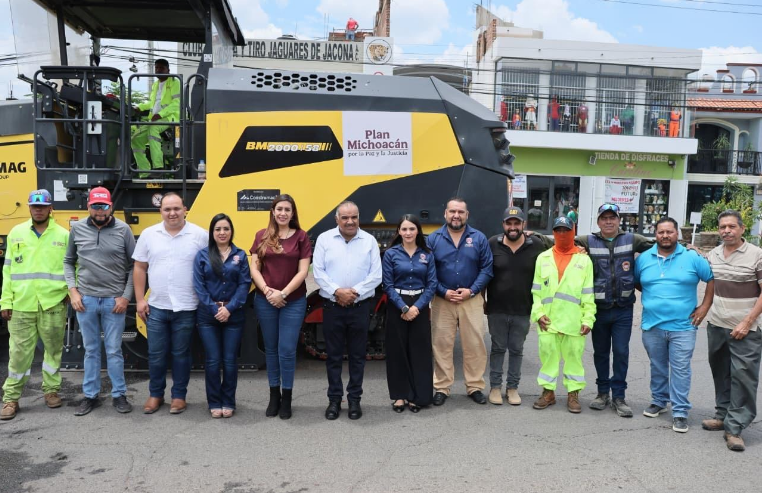 El Presidente Isidoro Mosqueda dio el arranque de los trabajos de rehabilitación del acceso poniente