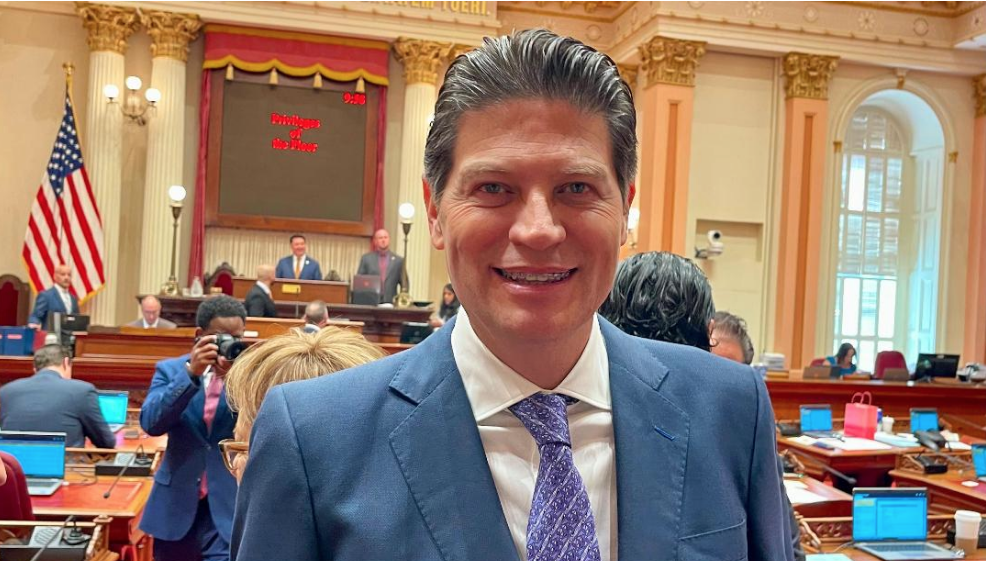 Alfonso Martínez Alcázar inicia intensa gira de trabajo en Sacramento, California