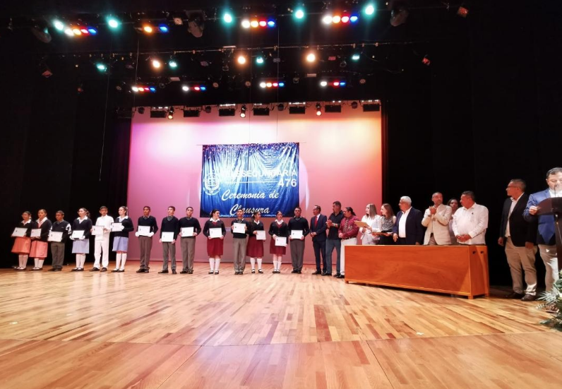 Buen Gobierno celebra la graduación de 94 alumnos de la Telesecundaria 476