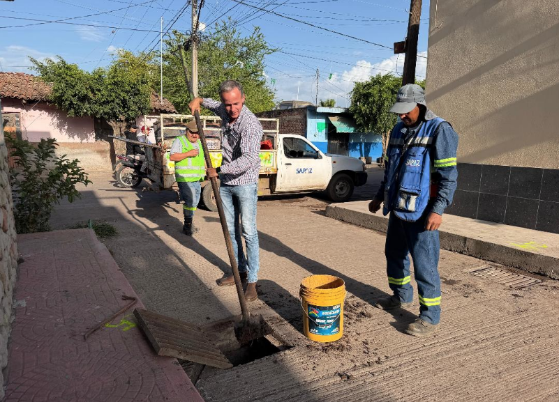 SAPAZ concluye limpieza intensiva de alcantarillas para prevenir inundaciones 