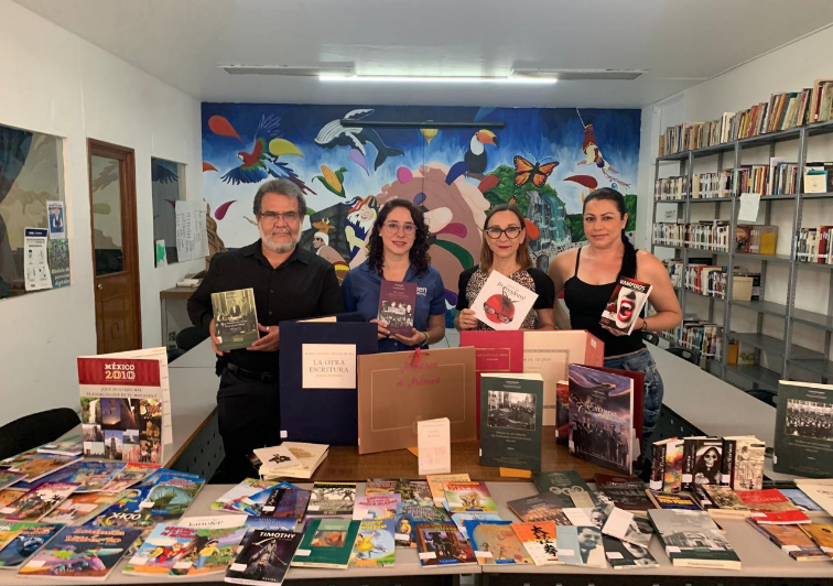 Biblioteca Municipal de Zamora recibe acervo literario por su labor educativa