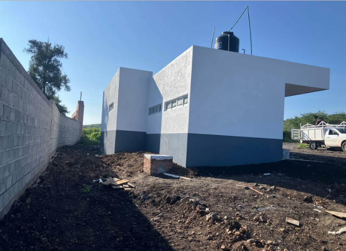 Concluyen segunda etapa del panteón de Ario de Rayón