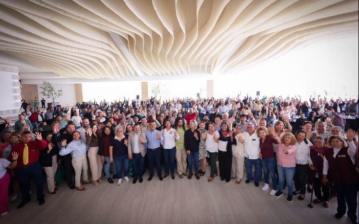 Carlos Torres Piña reúne a fundadores obradoristas y suma a la estructura de Celeste Ascencio a la defensa de la 4T