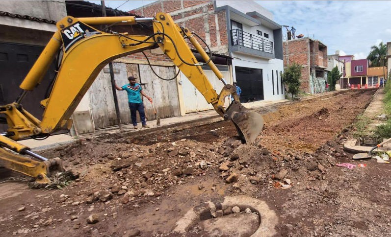 Buen Gobierno instala nueva infraestructura hidráulica en calle Real del Valle