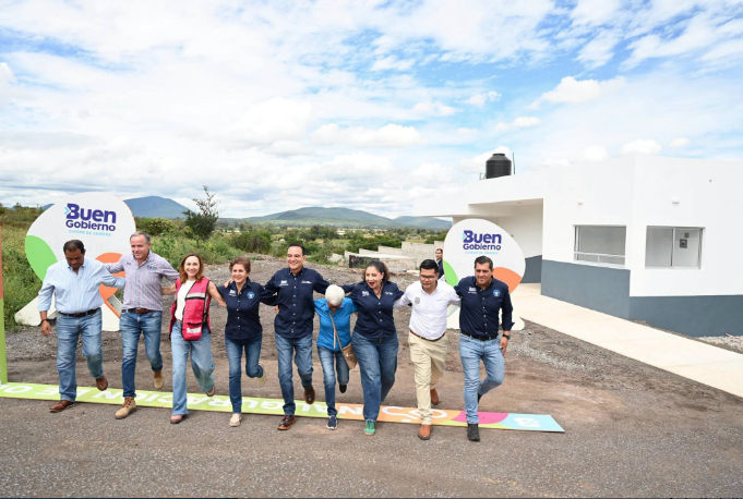 Carlos Soto Delgado inaugura segunda etapa del panteón municipal de Ario de Rayón