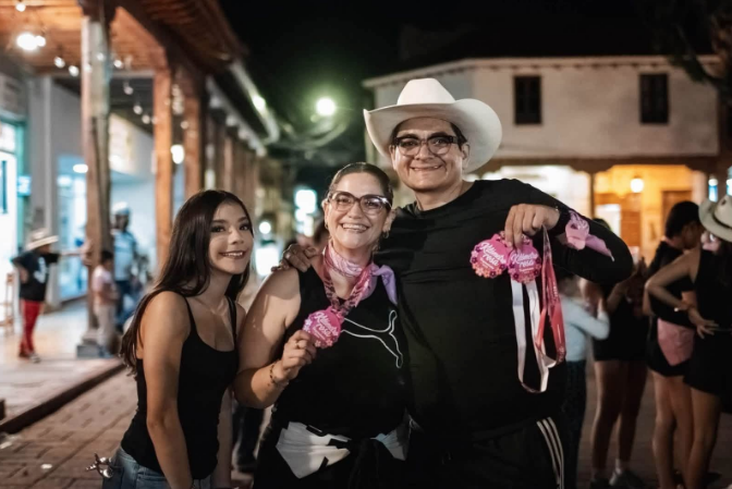 Tangancícuaro corre con causa por la salud de sus mujeres.