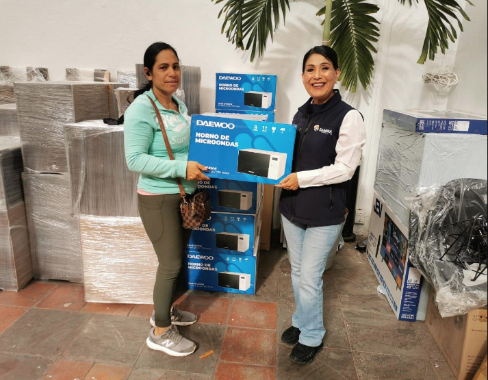 Inicio entrega de artículos para el hogar adquiridos por zamoranos