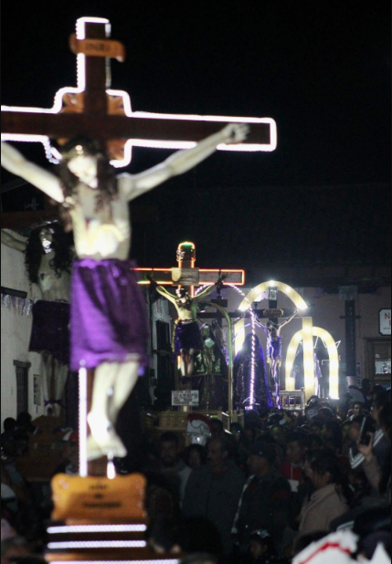La histórica Procesión de los Cristos te espera en Tlalpujahua