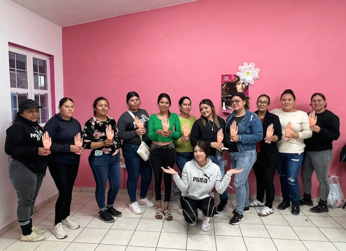 DIF Zamora concluyó con éxito curso gratuito de uñas en Ario de Rayón