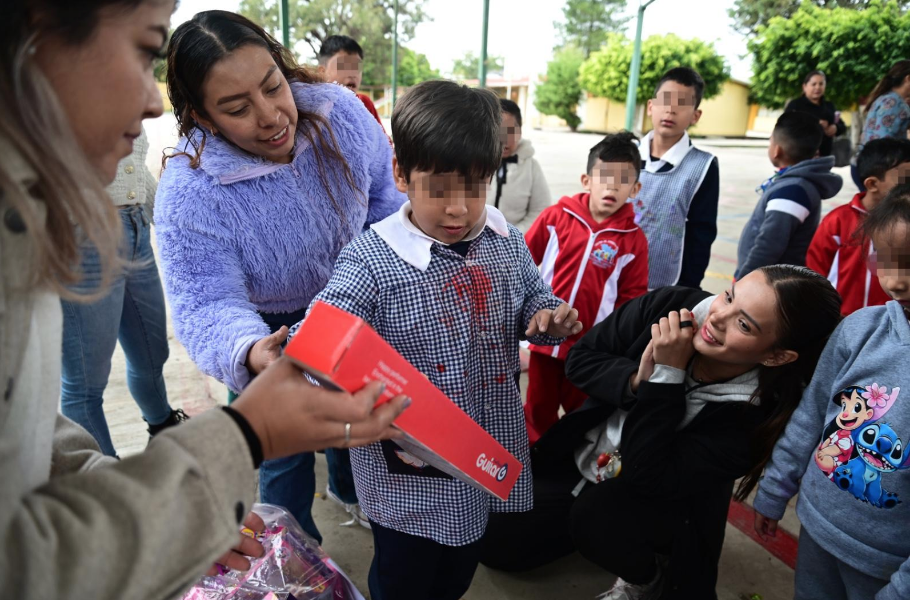 DIF Zamora lleva alegría a niñas y niños del CAM Laboral
