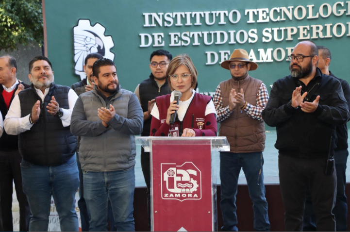 Concluye entrega de tarjetas del Bienestar para Beca de Transporte Gertrudis Bocanegra en el Tecnológico de Zamora