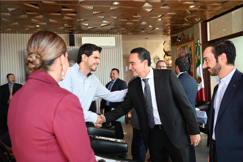 Carlos Soto refrenda compromiso con el sector empresarial 