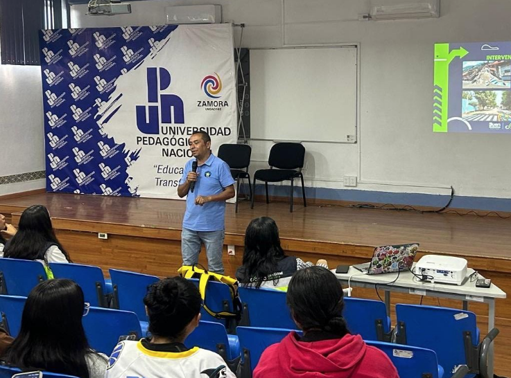 Zamora impulsa participación universitaria para mejorar la movilidad urbana