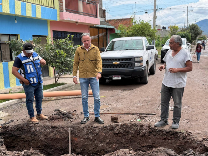 SAPAZ fortalece infraestructura hidráulica y sanitaria en la colonia Los Pinos